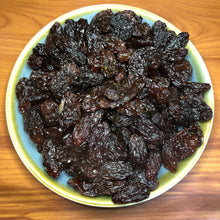 Load image into Gallery viewer, Jumbo Raisins